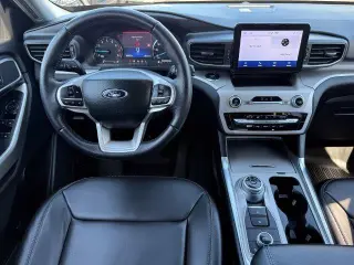 Ford Explorer 2023 AWD XLT 4dr SUV