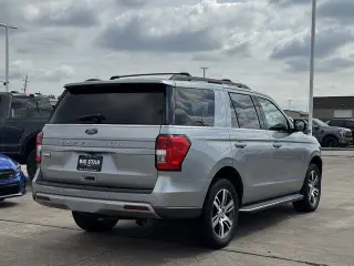 Ford Expedition 2022 4x2 XLT 4dr SUV