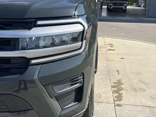 Ford Expedition MAX 2022 4x4 XLT 4dr SUV