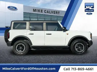 Ford Bronco 2023 4x4 Base Advanced 4dr SUV
