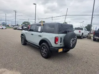 Ford Bronco 2022 4x4 Big Bend 4dr SUV