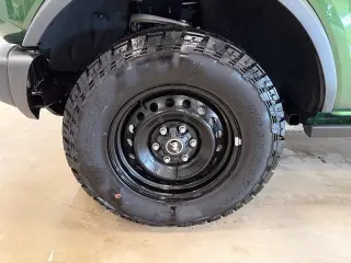 Ford Bronco 2023 4x4 Black Diamond SUV 2 puertas