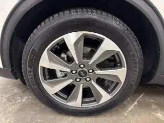 Ford Escape Híbrido 2023 AWD Platinum 4dr SUV
