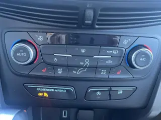 Ford Escape 2018 AWD SEL 4dr SUV