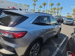 Ford Escape 2022 SEL 4dr SUV