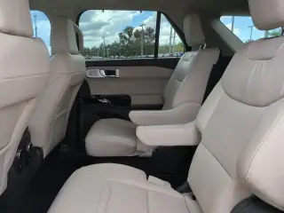 Ford Explorer 2023 AWD Platinum 4dr SUV