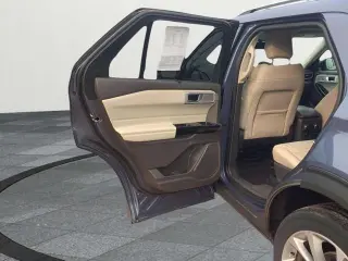 Ford Explorer 2021 AWD Platinum 4dr SUV