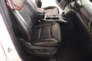 Ford Explorer 2020 AWD Platinum 4dr SUV