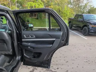 Ford Explorer 2017 AWD XLT 4dr SUV