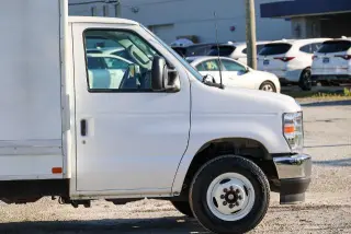 Ford E-Series 2024 E-350 SD 2dr 158 in. WB SRW Cutaway Chassis