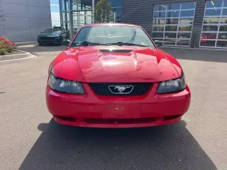 Ford Mustang 2002 2d Fastback