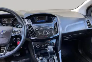 Ford Focus 2018 SE 4dr Hatchback