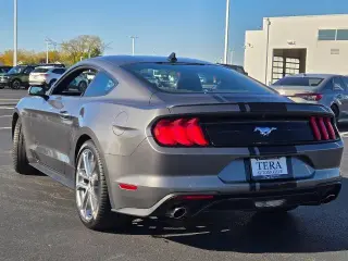 Ford Mustang 2022 EcoBoost Premium 2dr Fastback