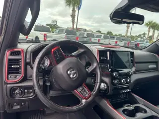 Ram 1500 2019 4x4 Rebel 4dr Quad Cab 6.4 ft. SB Camión de carga