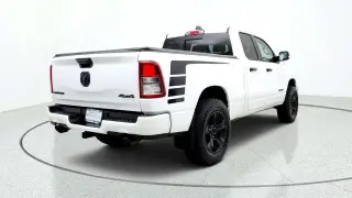 Ram 1500 2023 4x4 Big Horn 4p Cubierta Cuádruple 6.4 pies SB Camión pickup