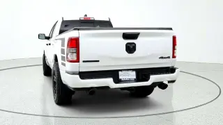 Ram 1500 2023 4x4 Big Horn 4p Cubierta Cuádruple 6.4 pies SB Camión pickup