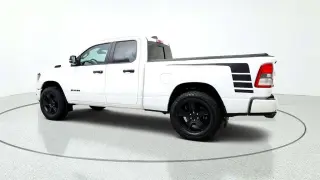 Ram 1500 2023 4x4 Big Horn 4p Cubierta Cuádruple 6.4 pies SB Camión pickup