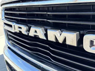 Ram 1500 2019 4x4 Big Horn 4dr Crew Cab 5.6 ft. SB Pickup