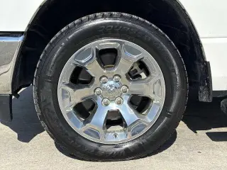 Ram 1500 2019 4x4 Big Horn 4dr Crew Cab 5.6 ft. SB Pickup