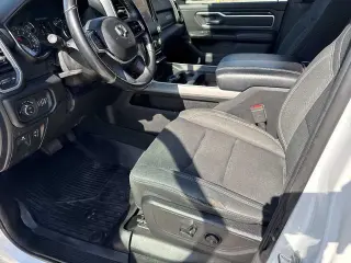 Ram 1500 2019 4x4 Big Horn 4dr Crew Cab 5.6 ft. SB Pickup