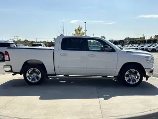 Ram 1500 2019 4x4 Big Horn 4dr Crew Cab 5.6 ft. SB Pickup