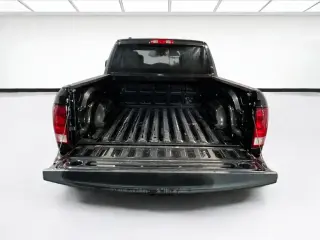 Ram 1500 2016 4x4 Express 4dr Crew Cab 5.5 ft. SB Pickup