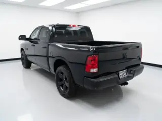 Ram 1500 2016 4x4 Express 4dr Crew Cab 5.5 ft. SB Pickup
