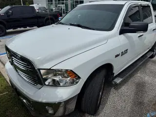 Ram 1500 2015 4x2 SLT 4dr Crew Cab 5.5 ft. SB Pickup