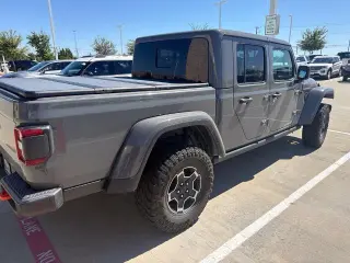 Jeep Gladiator 2022 4x4 Mojave 4dr Crew Cab 5.0 ft. SB