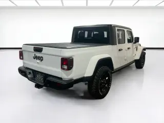 Jeep Gladiator 2021 4x4 Willys 4dr Crew Cab 5.0 ft. SB