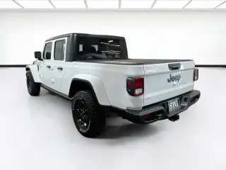 Jeep Gladiator 2021 4x4 Willys 4dr Crew Cab 5.0 ft. SB