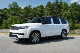 Jeep Grand Wagoneer 2023 4x4 Serie II SUV 4 puertas