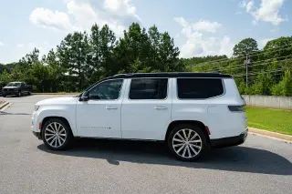 Jeep Grand Wagoneer 2023 4x4 Serie II SUV 4 puertas