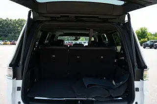 Jeep Grand Wagoneer 2023 4x4 Serie II SUV 4 puertas
