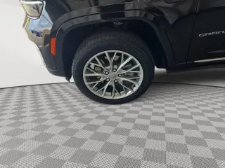 Jeep Grand Cherokee 2023 4x4 Summit 4xe 4dr SUV