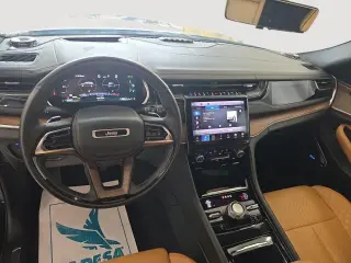 Jeep Grand Cherokee 2023 4x4 Summit 4xe 4dr SUV