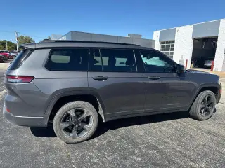 Jeep Grand Cherokee L 2023 4x4 Laredo 4dr SUV