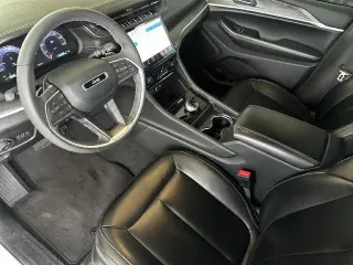 Jeep Grand Cherokee L 2024 4x2 Limited 4dr SUV