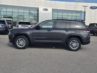 Jeep Grand Cherokee 2024 4x4 Laredo 4dr SUV