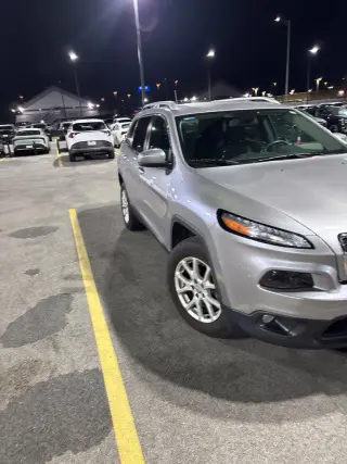 Jeep Cherokee 2018 4x4 Latitude Plus 4dr SUV