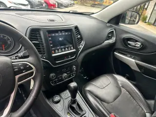 Jeep Cherokee 2022 4x4 X SUV de 4 puertas