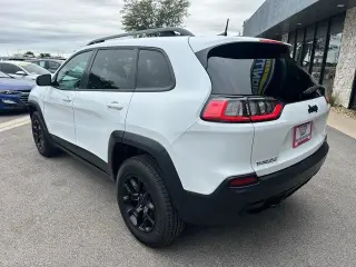 Jeep Cherokee 2022 4x4 X SUV de 4 puertas