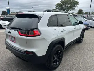 Jeep Cherokee 2022 4x4 X SUV de 4 puertas