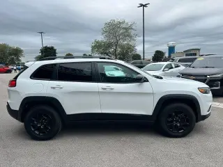 Jeep Cherokee 2022 4x4 X SUV de 4 puertas