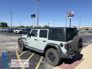 Jeep Wrangler 2023 4x4 Willys 4xe SUV 4 puertas