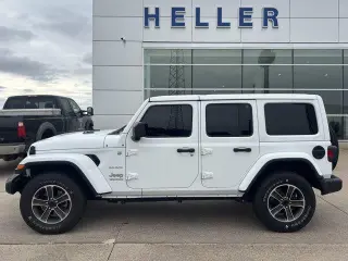 Jeep Wrangler 2023 4x4 Sahara 4dr SUV
