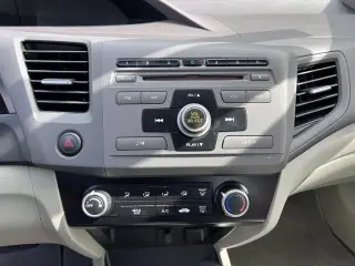 Honda Civic 2012 LX 4dr Sedán 5A
