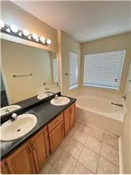 Propiedad de alquiler con 3 dormitorios y 2 baños en Savannah
