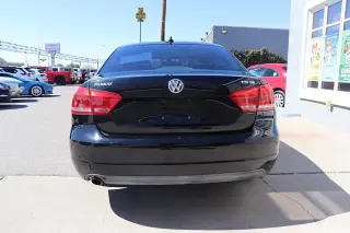 2015 Volkswagen Passat 1.8T SE