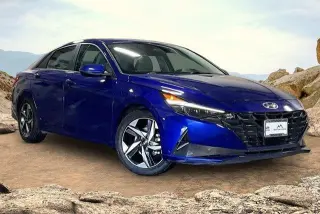 Hyundai ELANTRA 2023 Limited 4dr Sedán